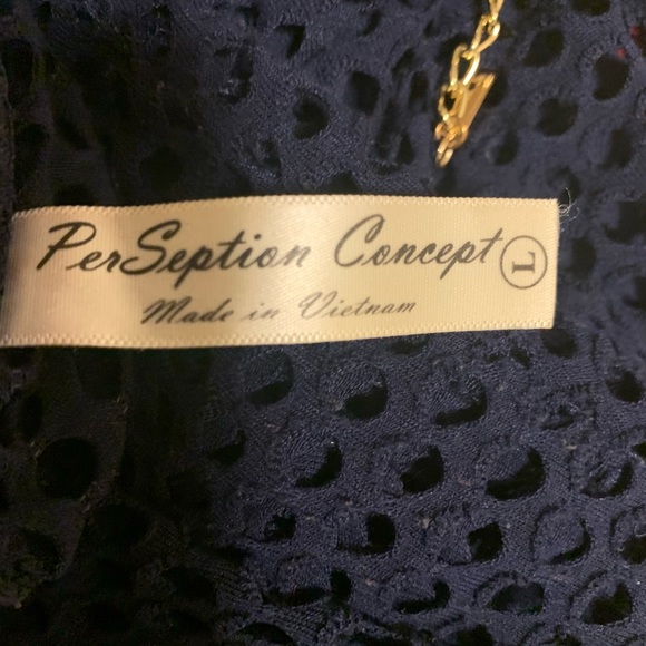 Fishnet navy blue quarter length sleeve blouse - Picture 2 of 4